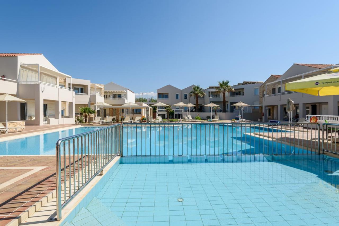 Kostakis Beach Gerani  ภายนอก รูปภาพ