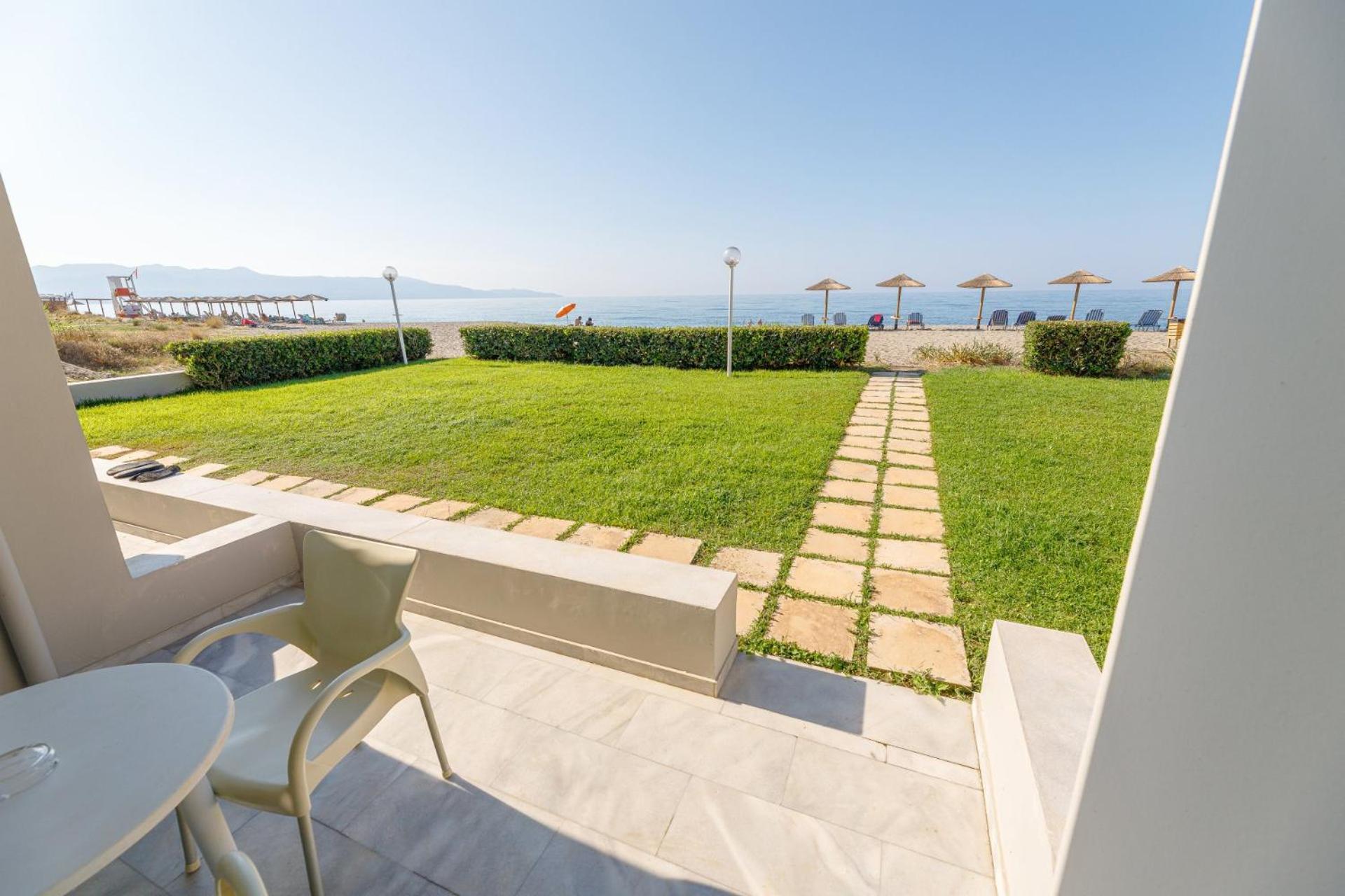 Kostakis Beach Gerani  ภายนอก รูปภาพ