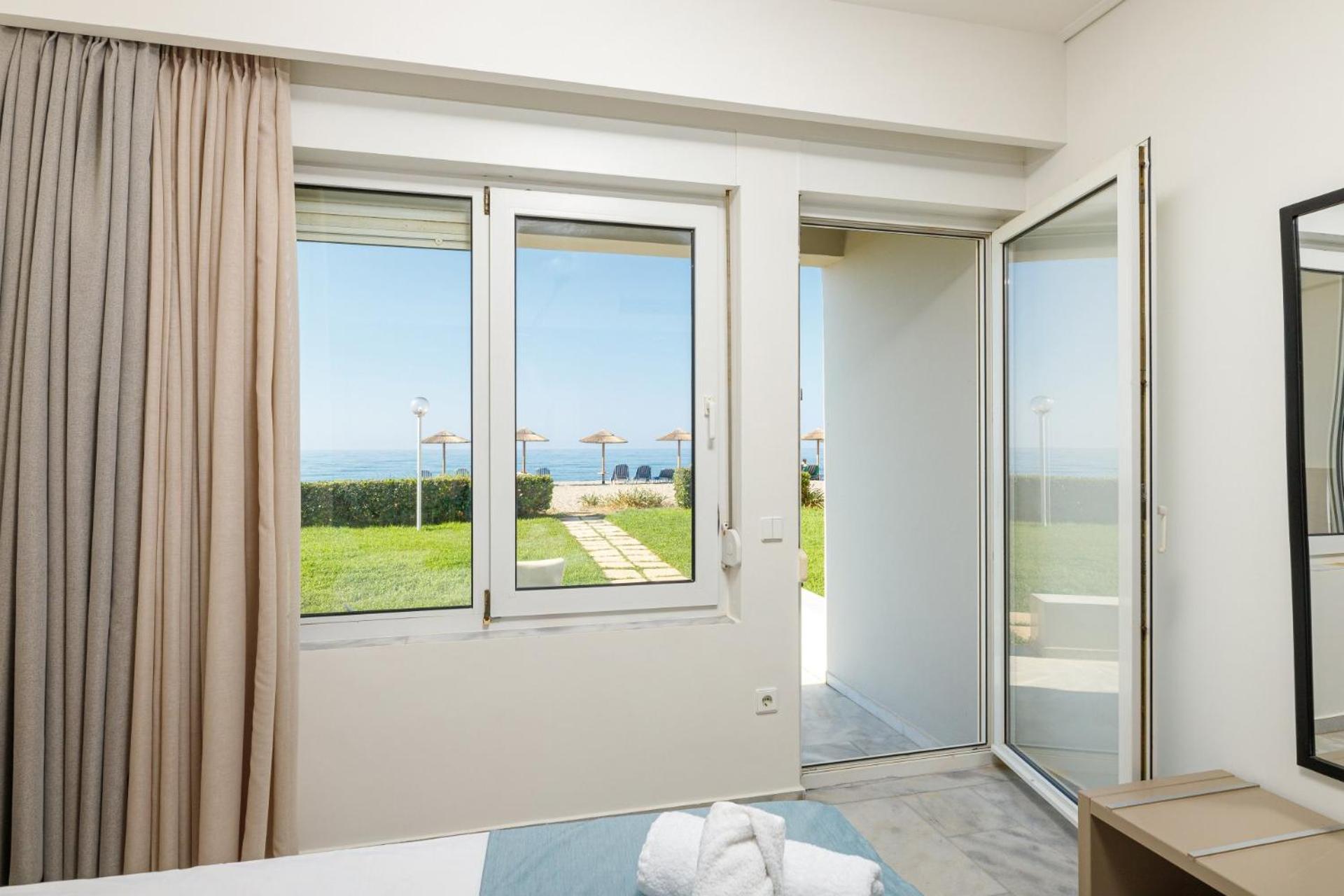 Kostakis Beach Gerani  ภายนอก รูปภาพ