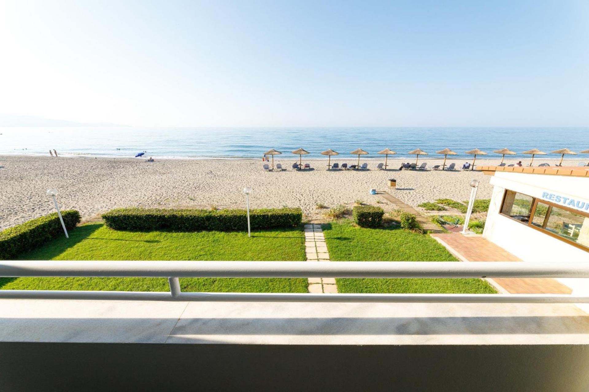 Kostakis Beach Gerani  ภายนอก รูปภาพ