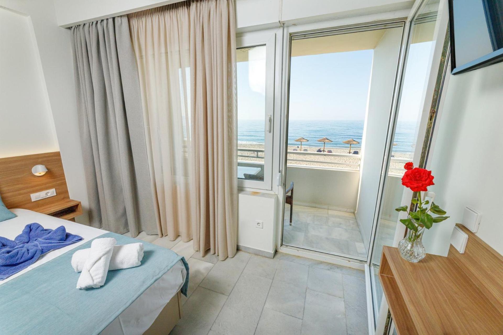 Kostakis Beach Gerani  ภายนอก รูปภาพ